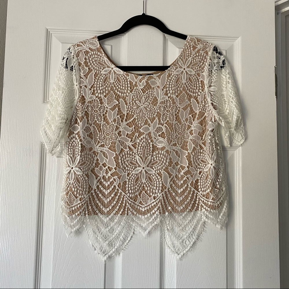 Express White Lace Crop Top - Picture 1 of 2